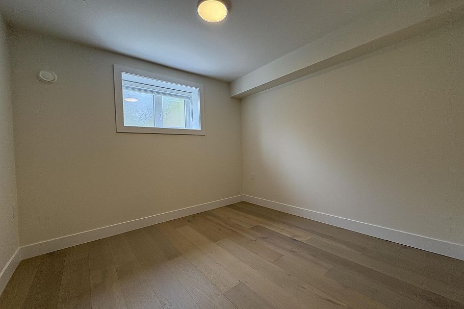 945 E 28TH AVENUE, Vancouver BC V5V 2P3 Vancouver, BC - 5