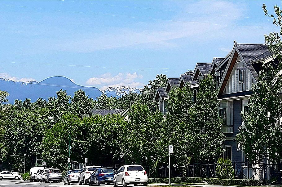 901 E Broadway Street Vancouver, BC - 14