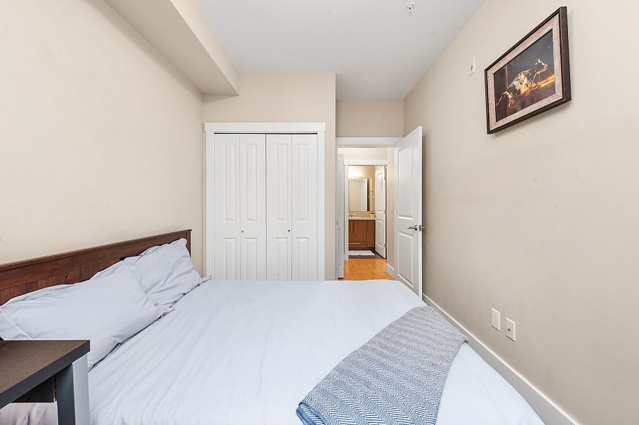 202 6268 Eagles Drive Vancouver, BC - 23