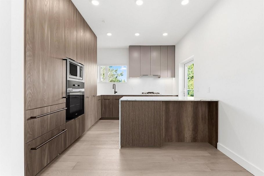 302 3590 W 39th Avenue Vancouver, BC - 5