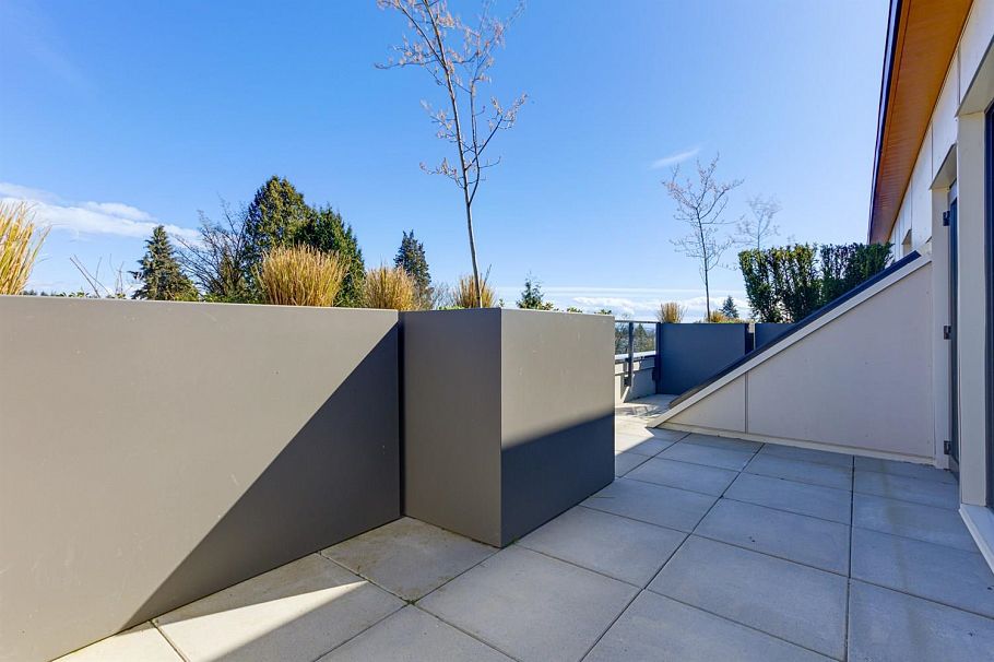 302 3590 W 39th Avenue Vancouver, BC - 3