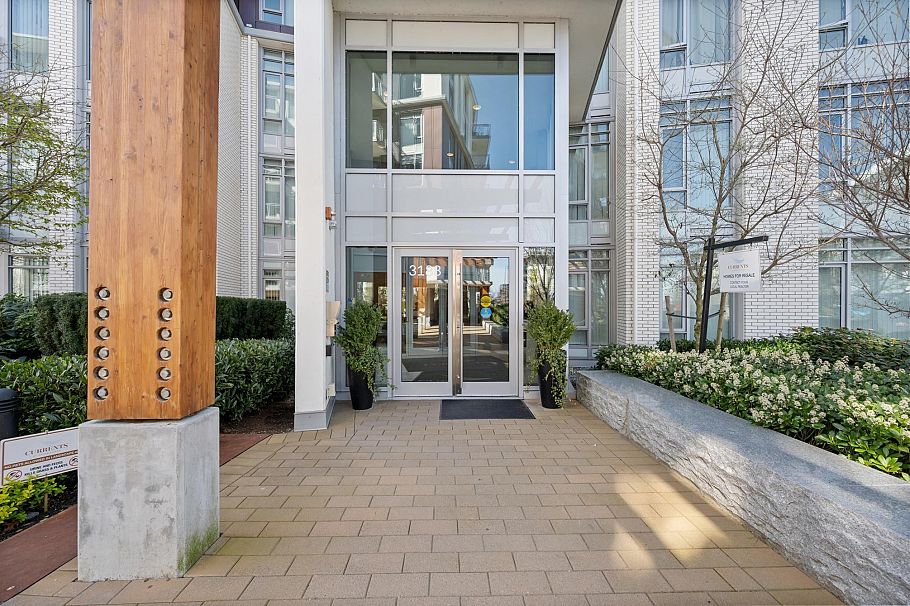 303 3188 Riverwalk Avenue Vancouver, BC - 25