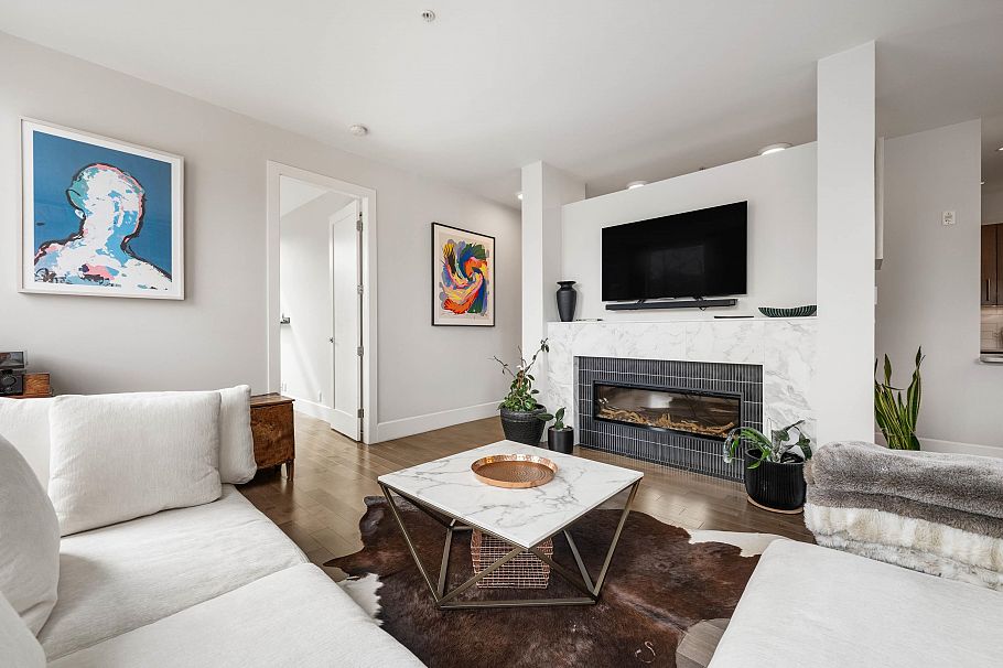 204 2108 W 12th Avenue Vancouver, BC - 3