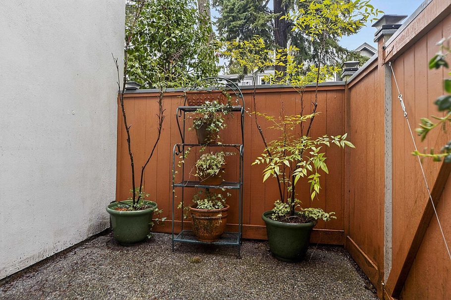 8489 Nanaimo Street Vancouver, BC - 3