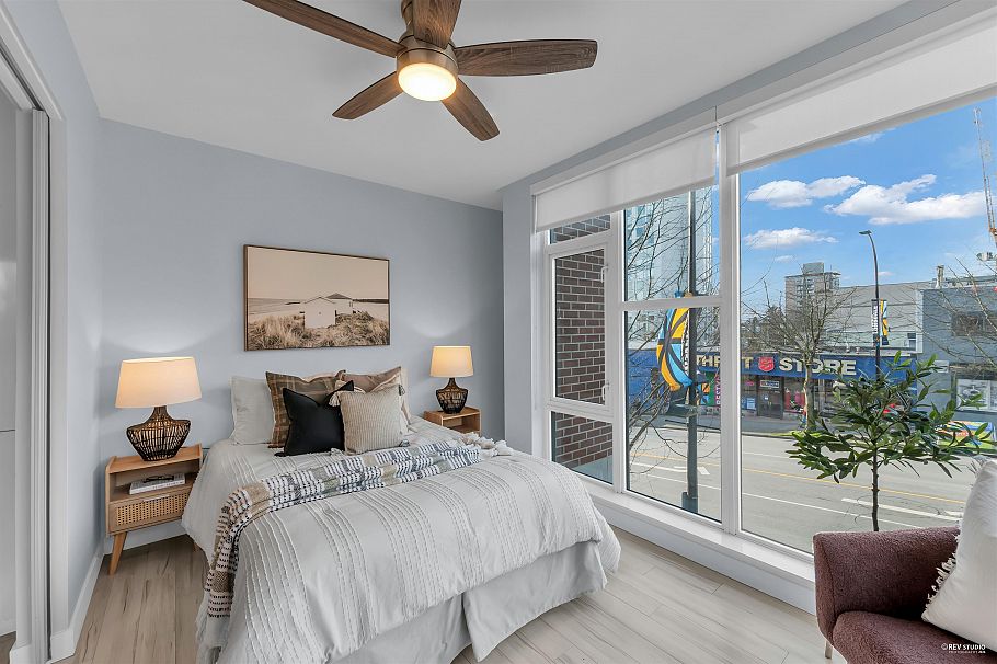 207 111 E 3rd Street North Vancouver, BC - 14