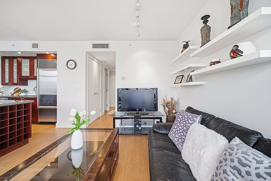 1602 1863 Alberni Street Vancouver, BC - 10