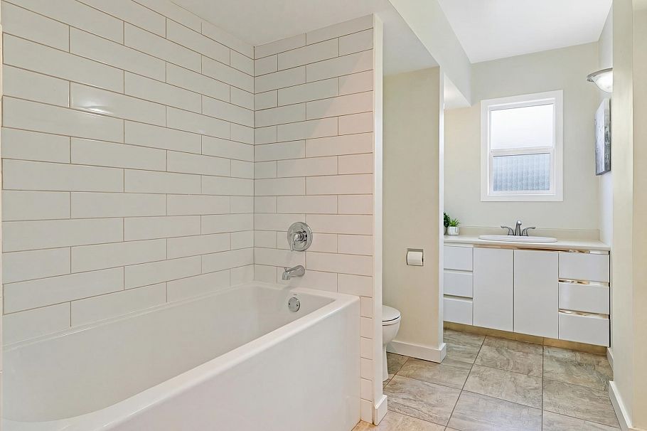 972 Beaconsfield Road North Vancouver, BC - 24