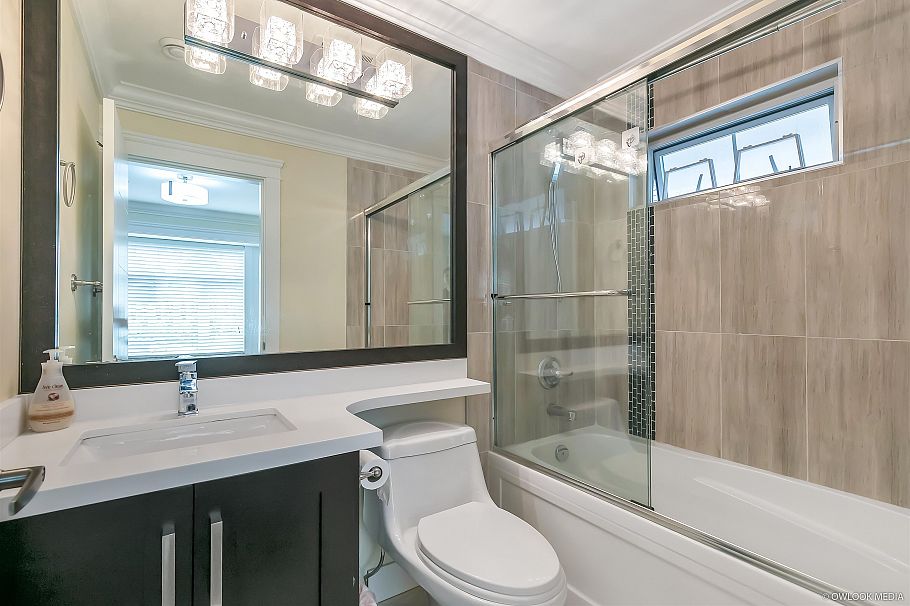 1178 E 12th Avenue Vancouver, BC - 14