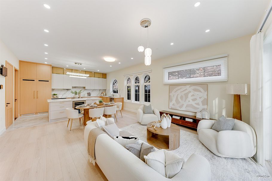 2 4503 W 15th Avenue Vancouver, BC - 9