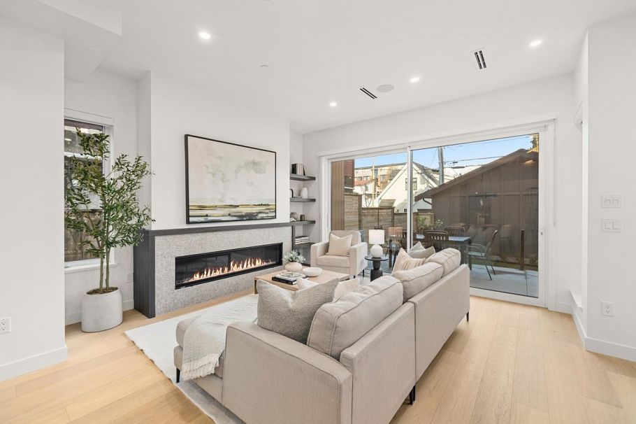 2 727 E 31st Avenue Vancouver, BC - 7