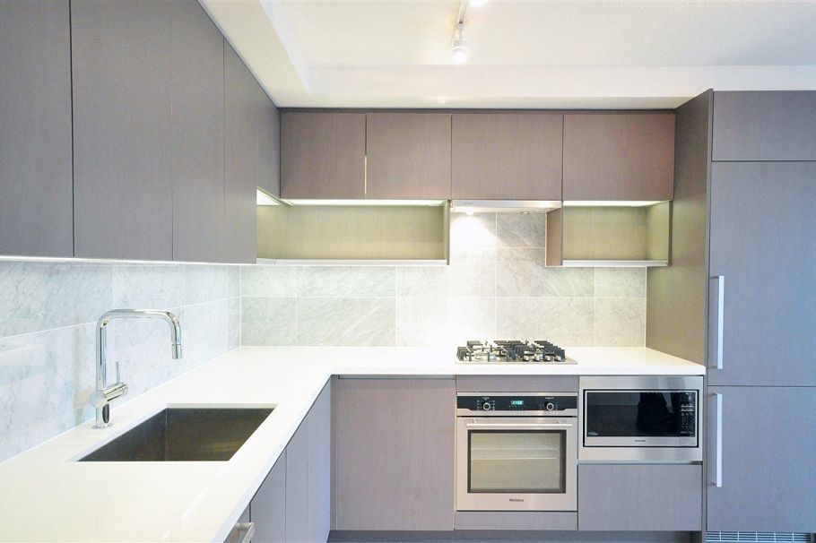 802 3131 Ketcheson Road Richmond, BC - 2