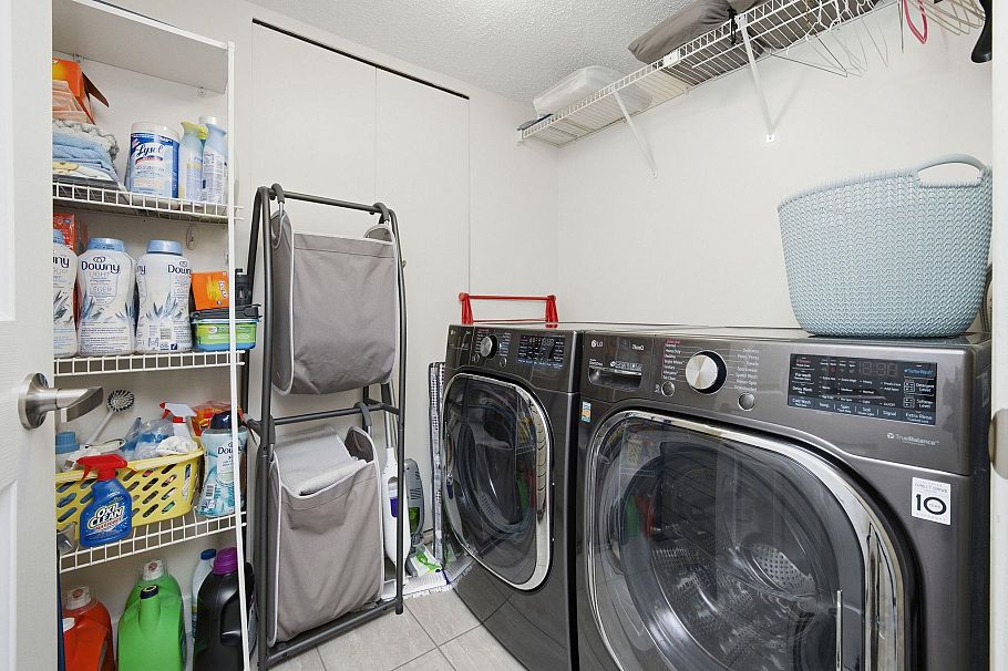 817 Roche Point Drive North Vancouver, BC - 31