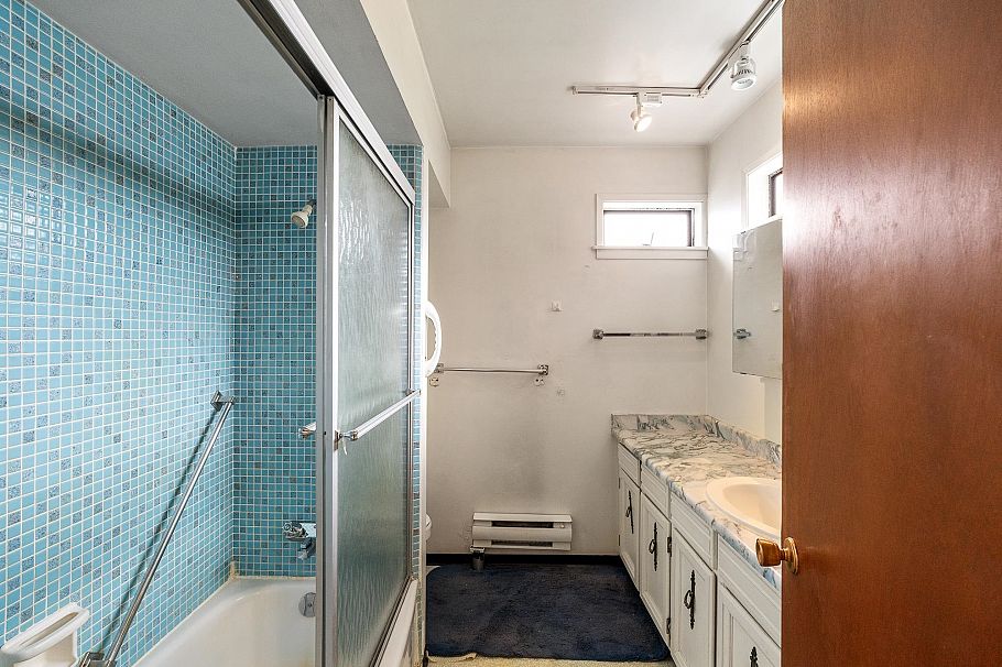 4667 Simpson Avenue Vancouver, BC - 17