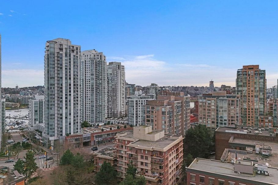404 238 Alvin Narod Mews Vancouver, BC - 34