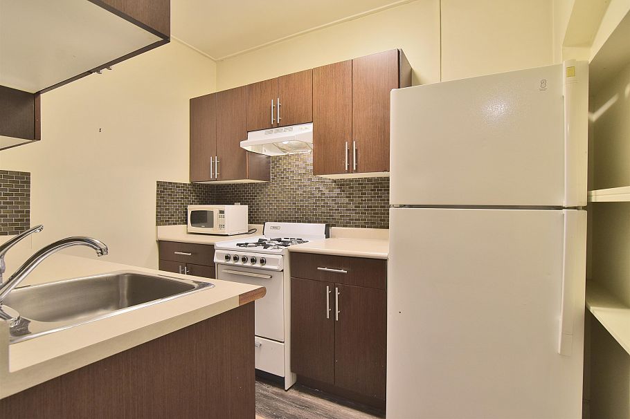 5 935 JERVIS STREET, Vancouver BC V6E 2B5 Vancouver, BC - 3