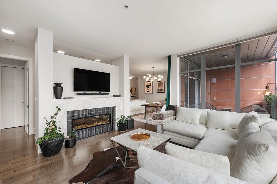 204 2108 W 12th Avenue Vancouver, BC - 5