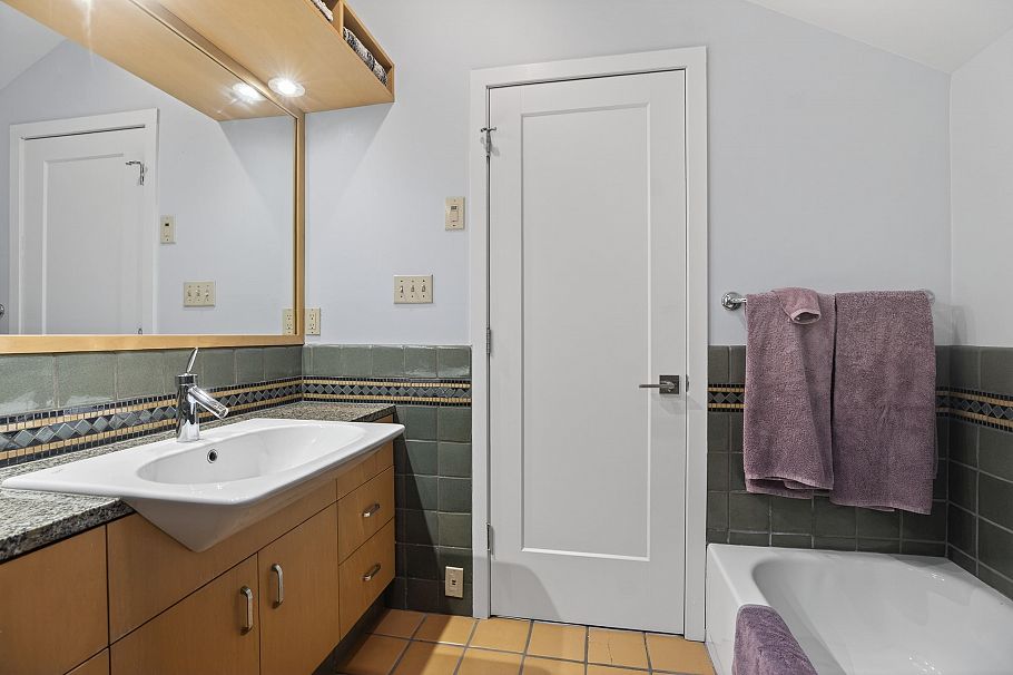 8489 Nanaimo Street Vancouver, BC - 22