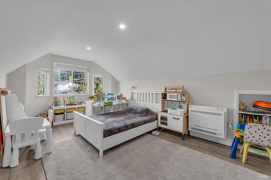 633 Fir Street North Vancouver, BC - 22