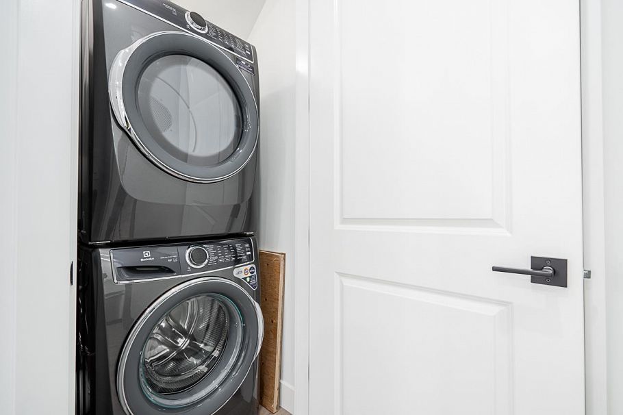 2972 E 7th Avenue Vancouver, BC - 20