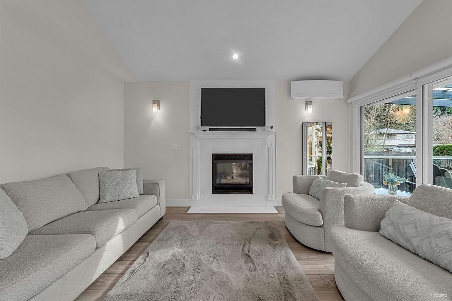 633 Fir Street North Vancouver, BC - 15