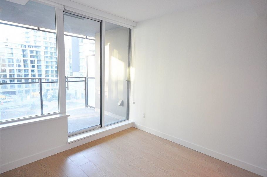 802 3131 Ketcheson Road Richmond, BC - 5