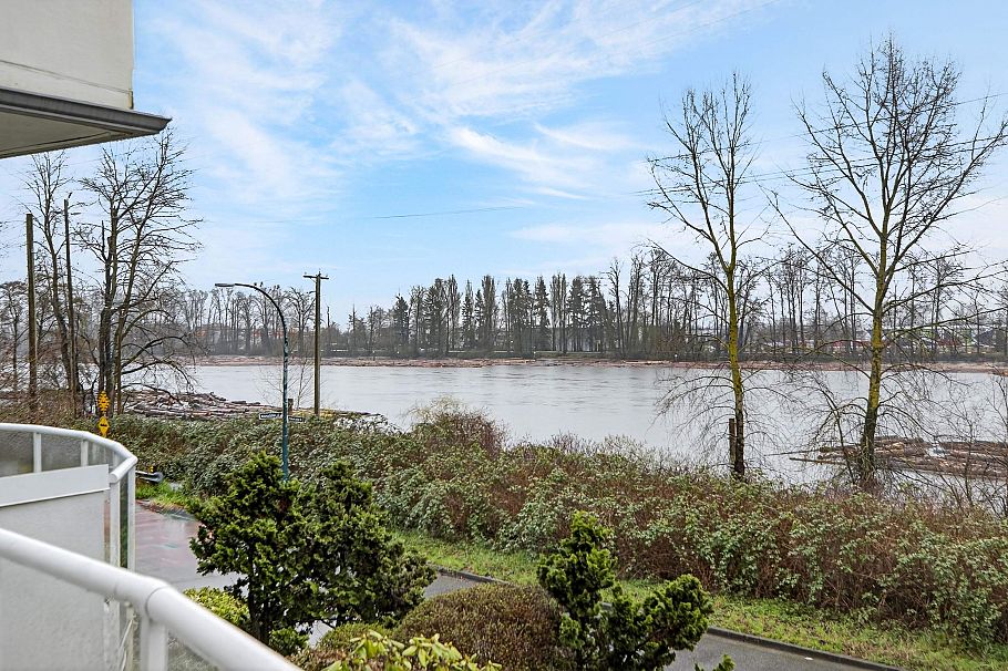 8489 Nanaimo Street Vancouver, BC - 31