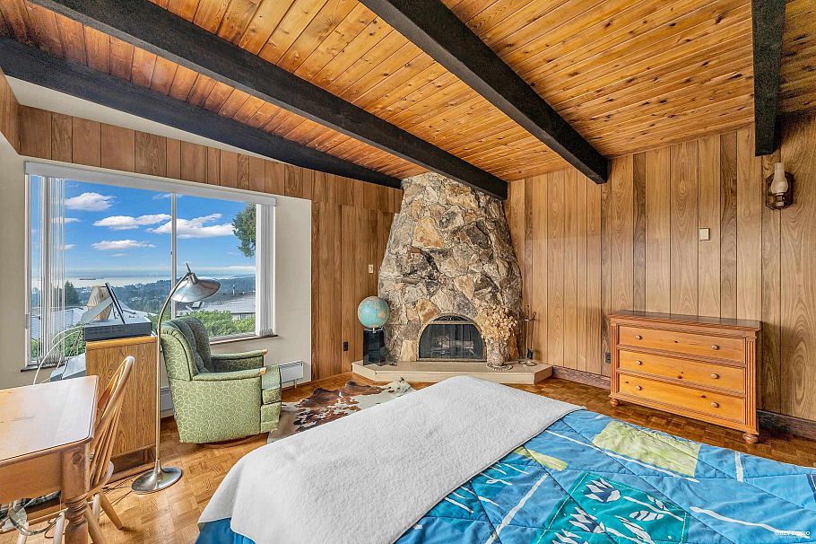 3729 St. Georges Avenue North Vancouver, BC - 21