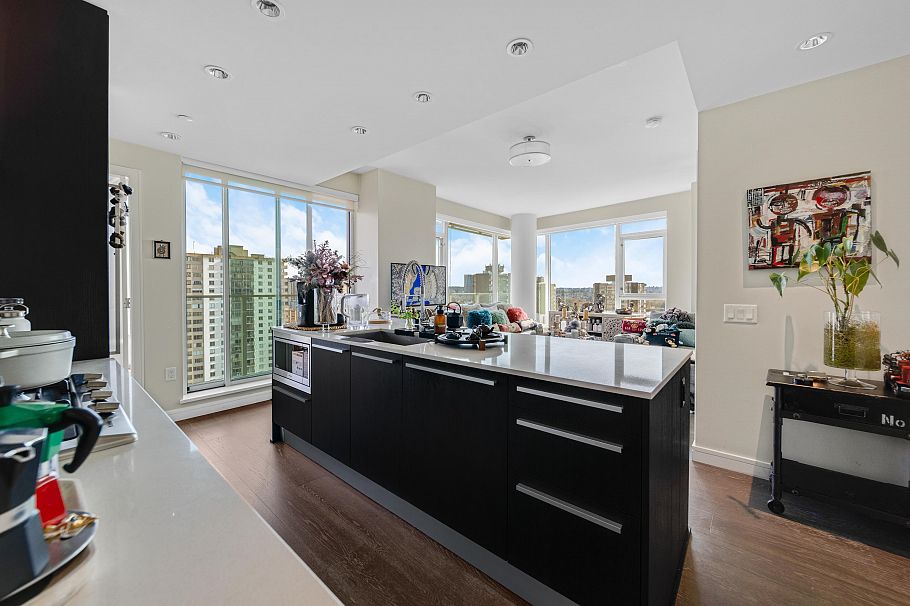 1804 1221 Bidwell Street Vancouver, BC - 3