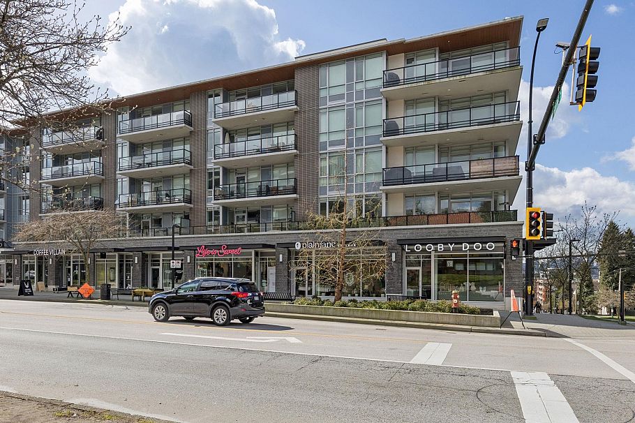 208 177 W 3rd Street North Vancouver, BC - 38