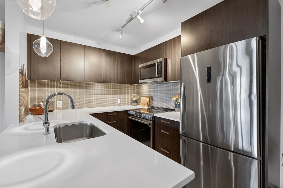 413 2477 Carolina Street Vancouver, BC - 9