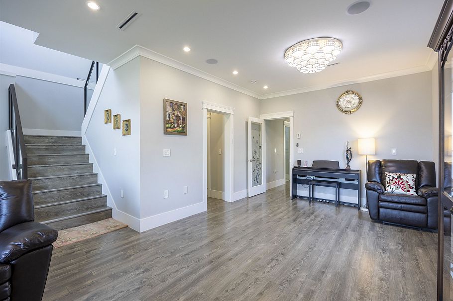 4036 Moscrop Street Burnaby, BC - 8