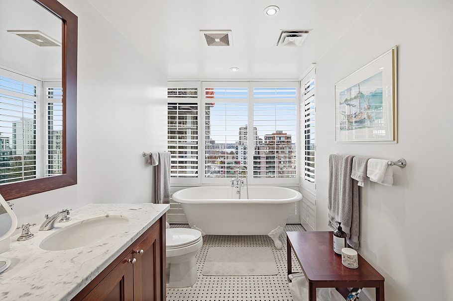 1602 1863 Alberni Street Vancouver, BC - 13