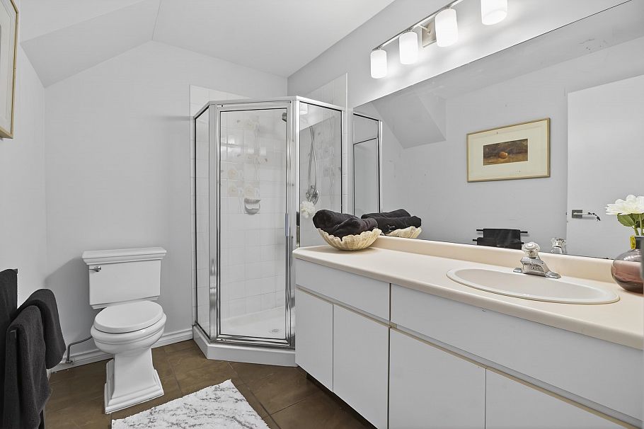 8489 Nanaimo Street Vancouver, BC - 15