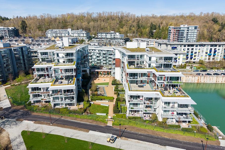 303 3188 Riverwalk Avenue Vancouver, BC - 35