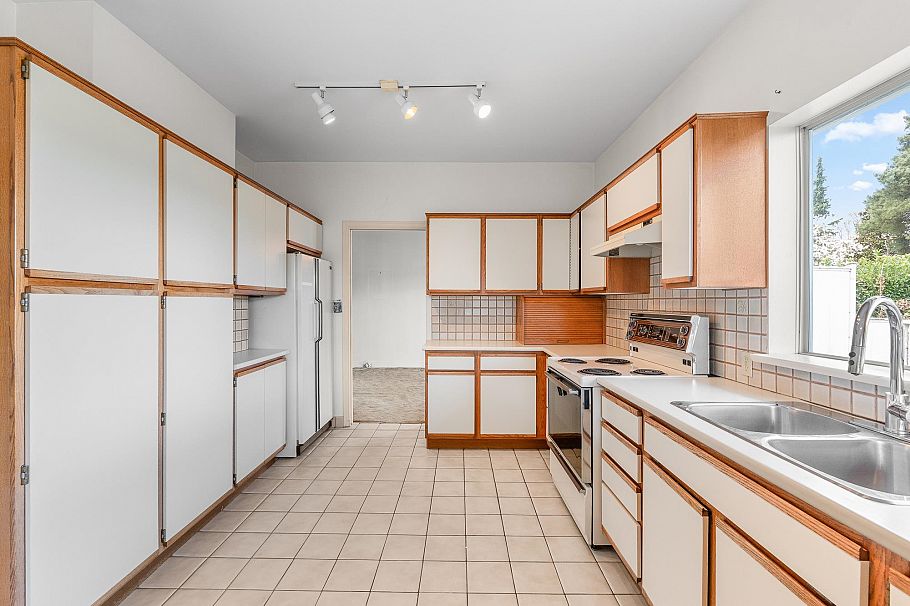 4667 Simpson Avenue Vancouver, BC - 6