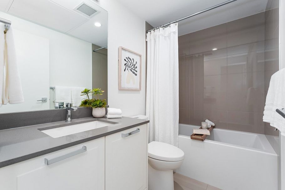 314 1471 Hunter Street North Vancouver, BC - 18