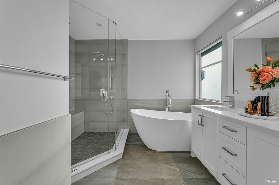 633 Fir Street North Vancouver, BC - 25