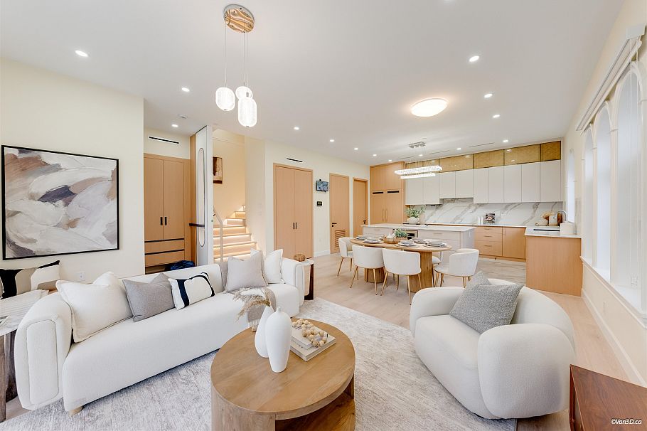 2 4503 W 15th Avenue Vancouver, BC - 5