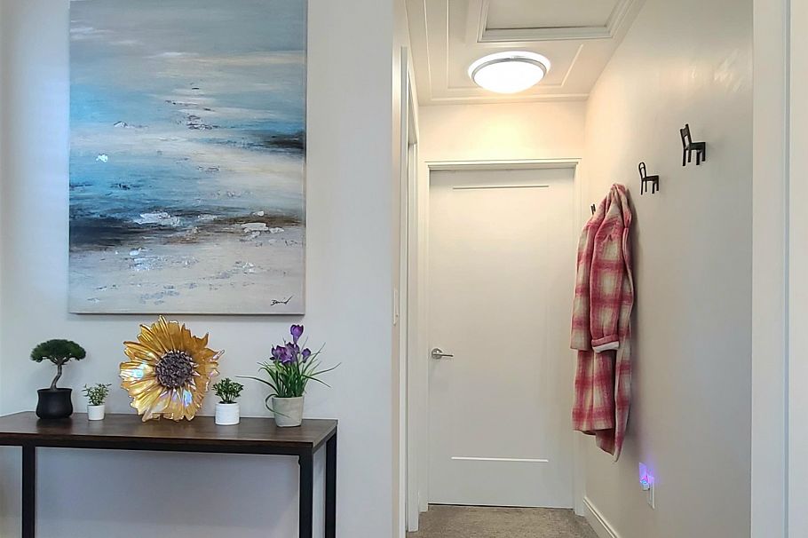 901 E Broadway Street Vancouver, BC - 19