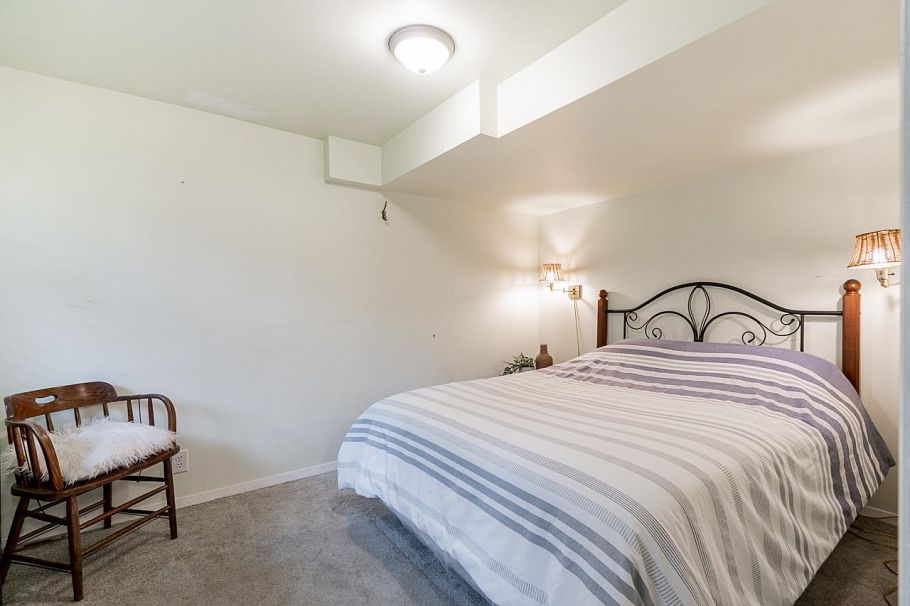 4035 Hoskins Road North Vancouver, BC - 23