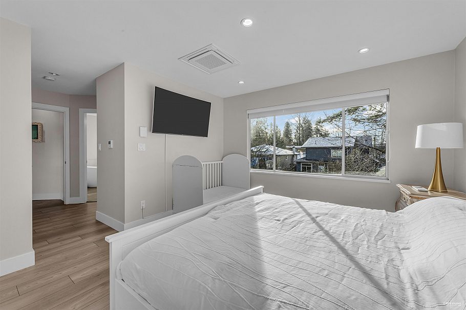 633 Fir Street North Vancouver, BC - 27