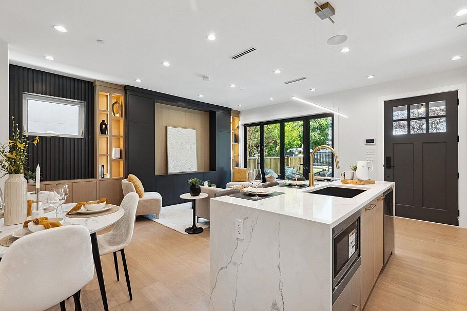 #1 2244 E 11th Avenue Vancouver, BC - 7