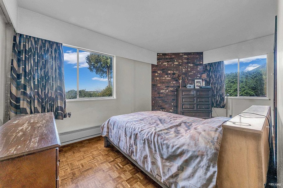 3729 St. Georges Avenue North Vancouver, BC - 22