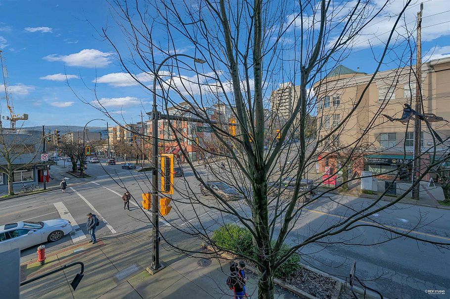 207 111 E 3rd Street North Vancouver, BC - 20