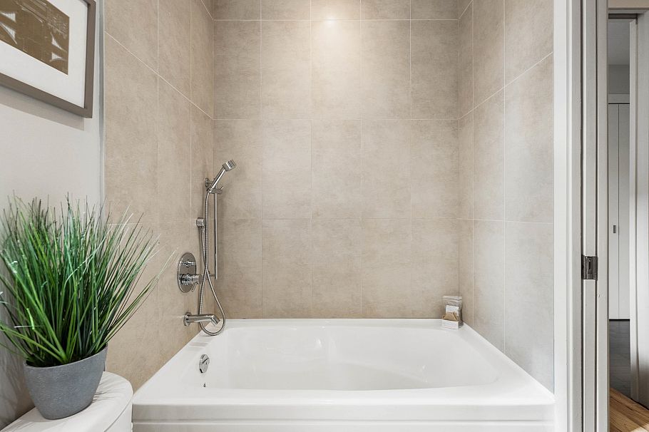 204 2108 W 12th Avenue Vancouver, BC - 24