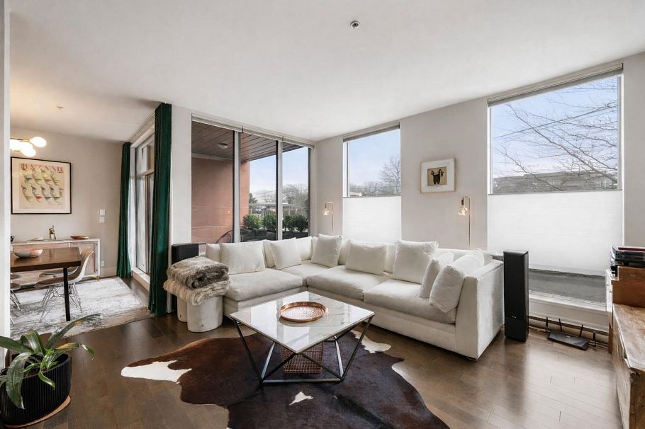 204 2108 W 12th Avenue Vancouver, BC - 1