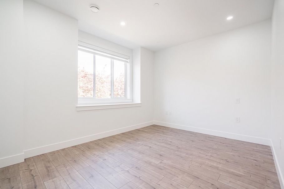 2972 E 7th Avenue Vancouver, BC - 11