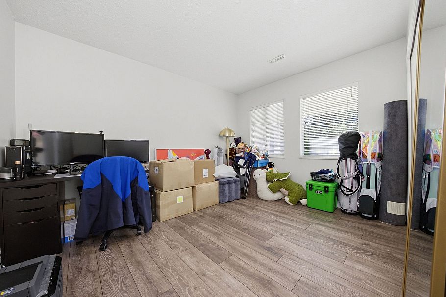 817 Roche Point Drive North Vancouver, BC - 30