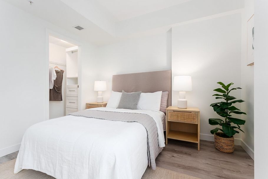 314 1471 Hunter Street North Vancouver, BC - 17