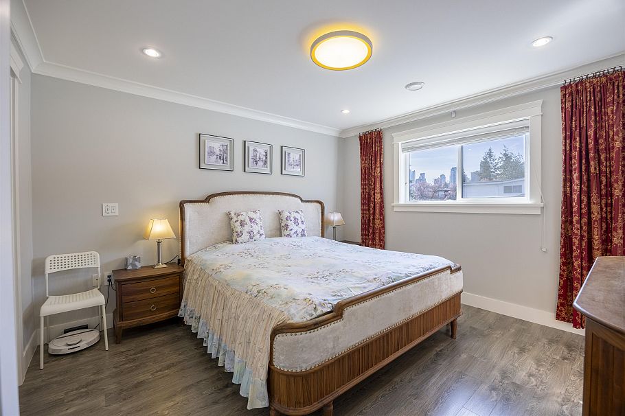 4036 Moscrop Street Burnaby, BC - 25